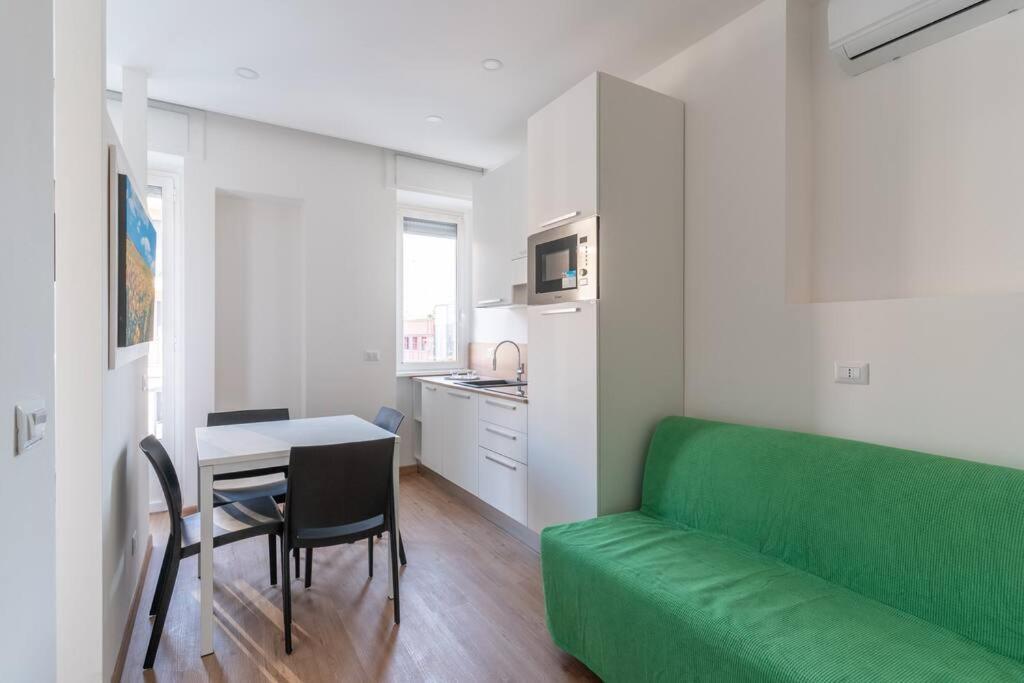 Cimiano Suite 22, New Apartment Мілан Екстер'єр фото