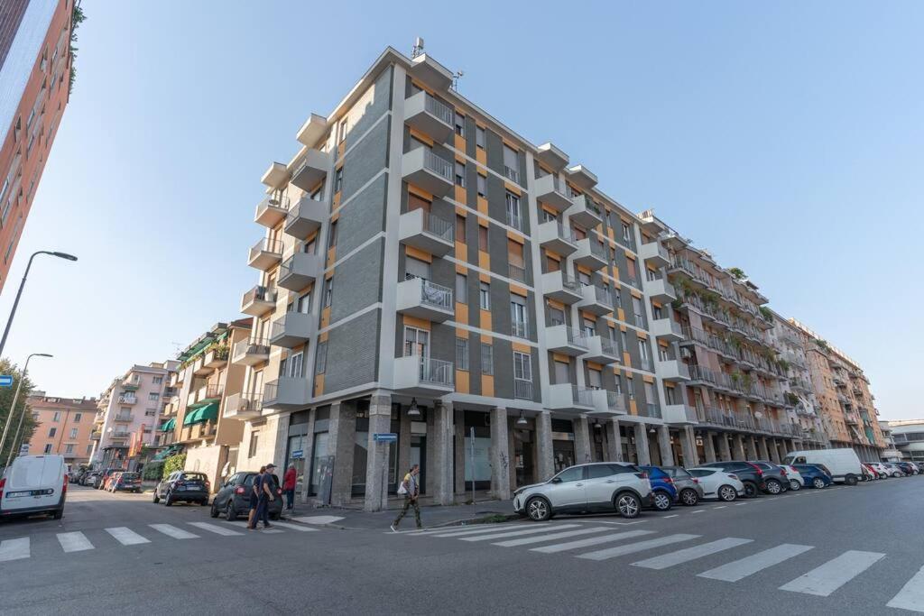Cimiano Suite 22, New Apartment Мілан Екстер'єр фото
